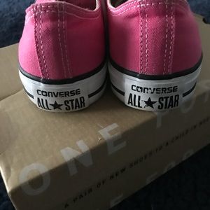 Women’s converse